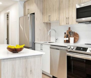 Fifth + Bank - Photo 4