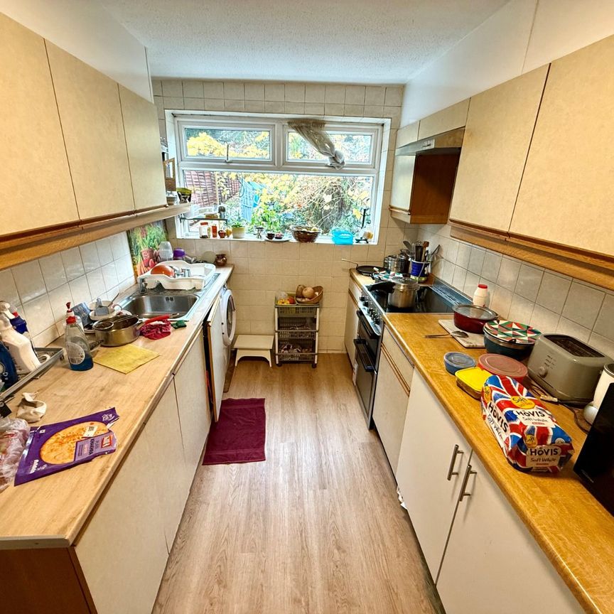 2 bedroom terraced house to rent - Photo 1