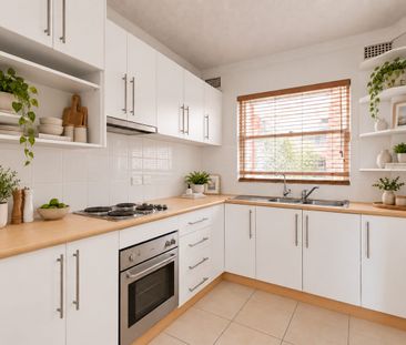 IDEALLY POSITIONED 1ST FLOOR UNIT - Photo 5