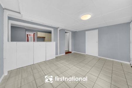 13 Parkmore Road, Keysborough - Photo 2