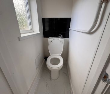 Ettingshall Road, Bilston, Wolverhampton - Photo 1