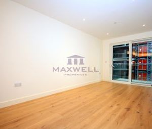2 Bedrooms Flat to rent in Duke Of Wellington Avenue, Roal Arsenal, Woolwich SE18, | £ 375 - Photo 1