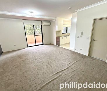 NEAT 2-BEDROOM UNIT - Photo 2