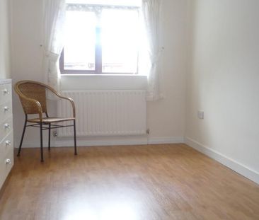 1 bedroom semi-detached house to rent - Photo 5