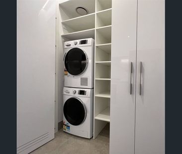 Stylish and Convenient One-Bedroom - Photo 6