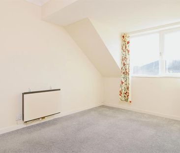 Homeborough House, Hythe, SO45 - Photo 3