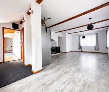 Světlý a prostorný byt 3+kk (72 m - Photo 3