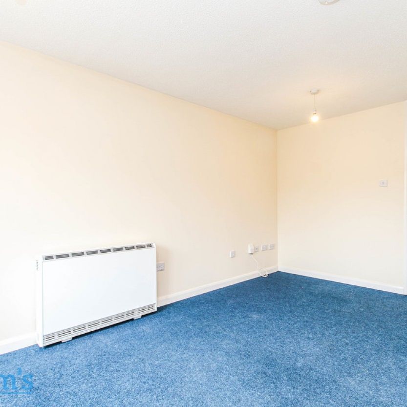 2 bed Apartment for Rent - Photo 1