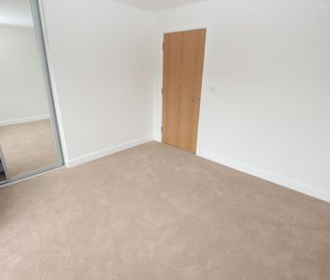 Chertsey Road, Woking - 1 bedroomProperty for lettings - Seymours - Photo 4