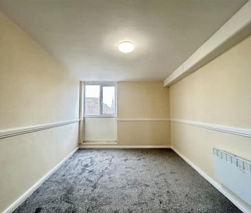 4 Bedroom Maisonette To Let - Photo 3