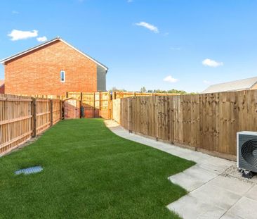 3 bedroom semi-detached house to rent - Photo 1