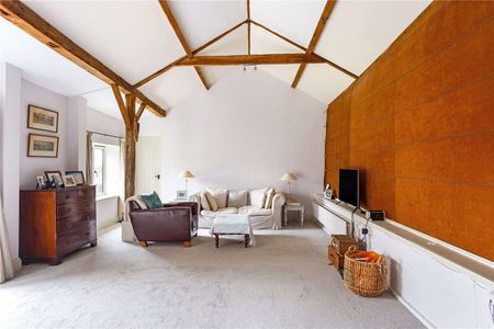 Detached barn conversion with stunning views over the South Downs - Photo 5