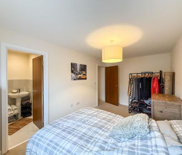 2 bedroom apartment to rent - Photo 3