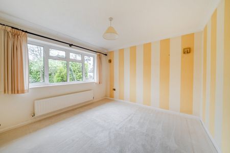 3 bedroom detached house to rent - Photo 4