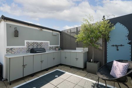 Pembridge Villas, Notting Hill, W11, London - Photo 3