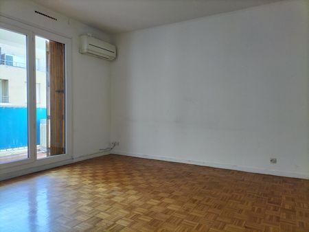 Appartement 4 pièces 88m2 MARSEILLE 8EME 1 045 euros - Photo 3