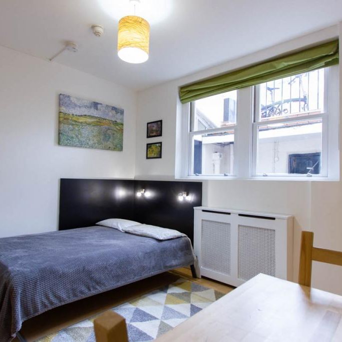 Flat 16 Claverton Street, Pimlico SW1V 3AX - Photo 1