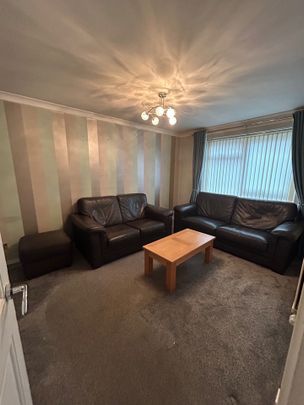 2 Bed Terraced House, Temple View Road, LS9 - Photo 1