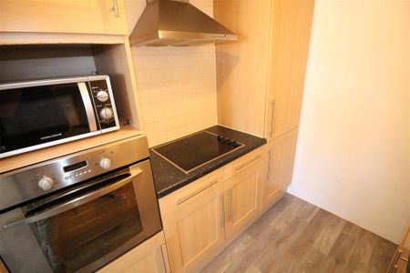 2 bedroom apartment to rent - Photo 2