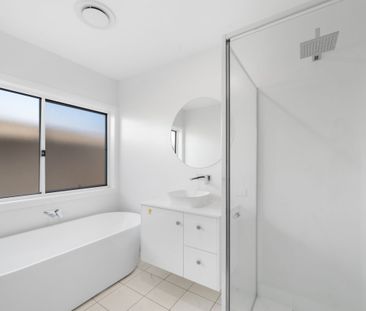 9 Valencia Dr, Gobbagombalin NSW 2650 - Photo 6