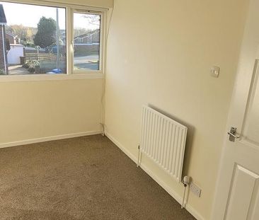 3 bedroom end of terrace house to rent - Photo 5