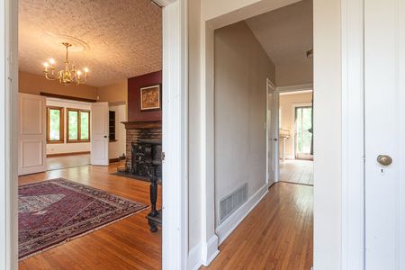 For Lease - 1462 Hurontario Street, Mississauga, Ontario - Photo 4