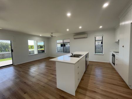 Family-Friendly Living Near Bucasia Beach - Photo 5