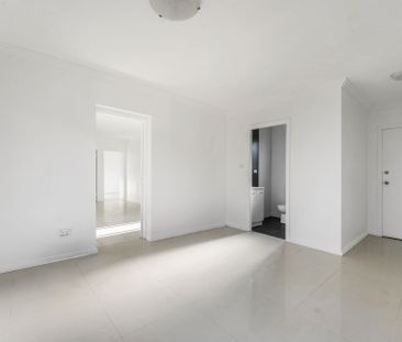 Stunning Home in Green Valley - Photo 3