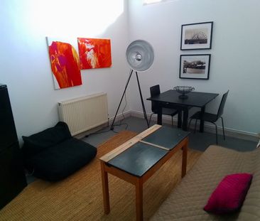 1 Bed Flat, Battersea Bridge Road, SW11 - Photo 2