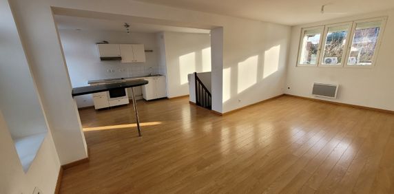 Location Appartement 3 pièces 75m² HAUBOURDIN 59320 - Photo 2