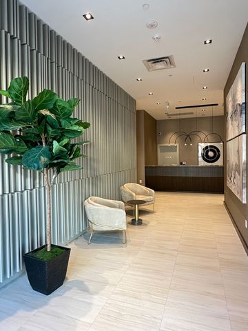 For Lease - 60 Honeycrisp Crescent Unit# 521, Vaughan, Ontario - Photo 3