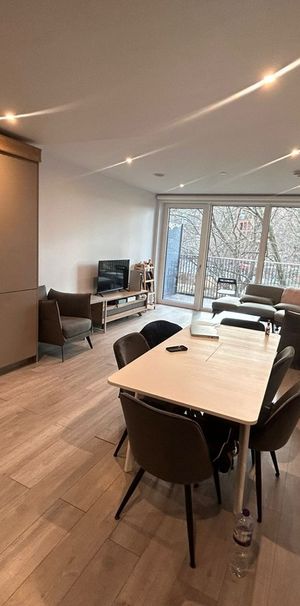 Room in a Shared Flat, Maurice House, SE17 - Photo 1