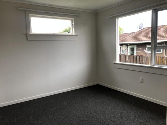 Tidy family home - Photo 1