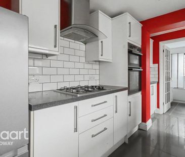 3 bedroom terraced house to rent - Photo 4