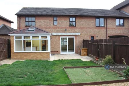 3 bedroom end of terrace house to rent - Photo 4