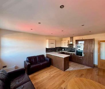 The Broadway, North Shields, NE30 - Photo 2