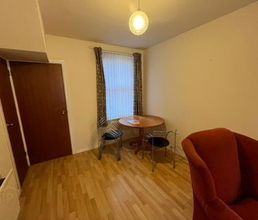 28 McMaster Street, Belfast, BT5 4HP - Photo 2