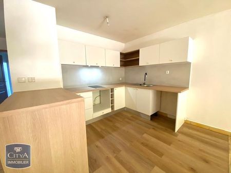 Location Appartement 2 pièces 36m² LA SALINE LES BAINS 97434 - Photo 3