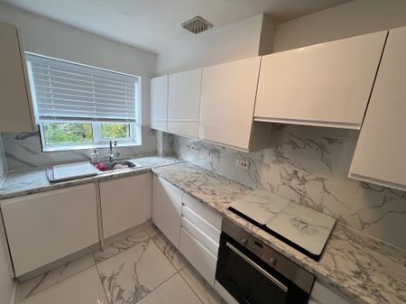 Eleanor Way, Waltham Cross - Photo 2