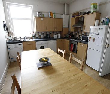 3 Bed Flat To Let On Waterloo Gardens, Cardiff - Photo 3