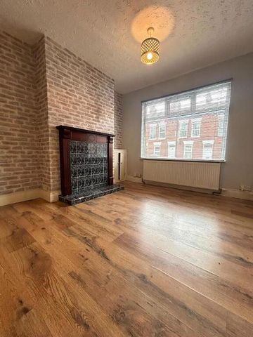 48 Isoline Street, Belfast, BT5 5GF - Photo 3