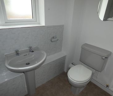 1 bedroom end of terrace house to rent - Photo 5