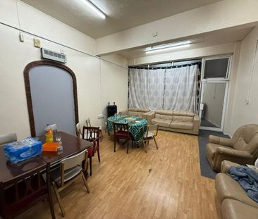 1 bedroom property to rent - Photo 2