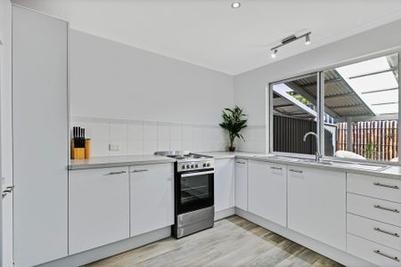 Easy Coastal Living, Moments to Mudjimba Beach! - Photo 5