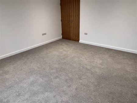 14a High Street, Newtownards, BT23 7HY - Photo 4