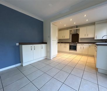 Aveline Court, Cotford St. Luke, Taunton, Somerset, TA4 - Photo 5