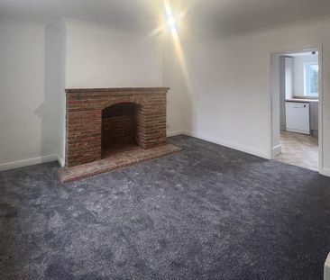 2 bedroom cottage to rent - Photo 2