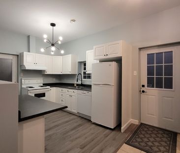 290 Crown Drive – NEWLY RENOVATED 2 BR + DEN HALIFAX TOWNHOUSE AVAI... - Photo 3