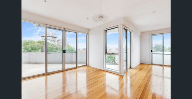 Sunfilled 3 Story Townhouse - Photo 1