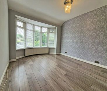 Park Road, Cheadle - Photo 2